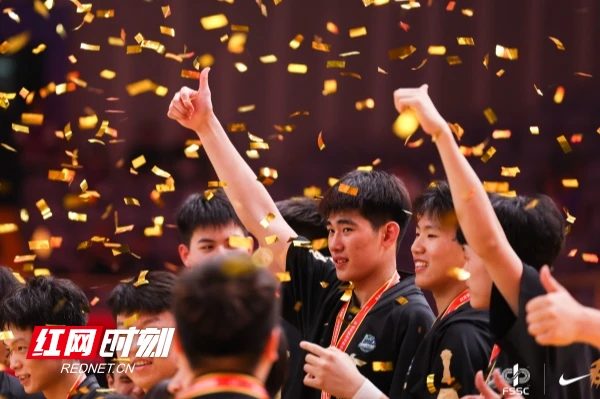 业余篮球爱好者如何借助智能反馈提高比赛表现_1